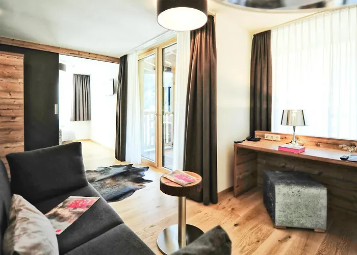 Alps Lodge