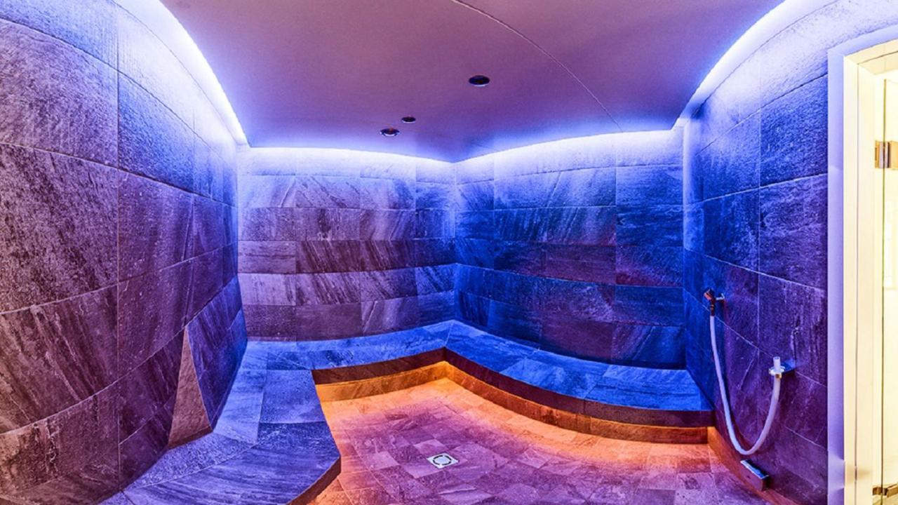 Alps Hotel