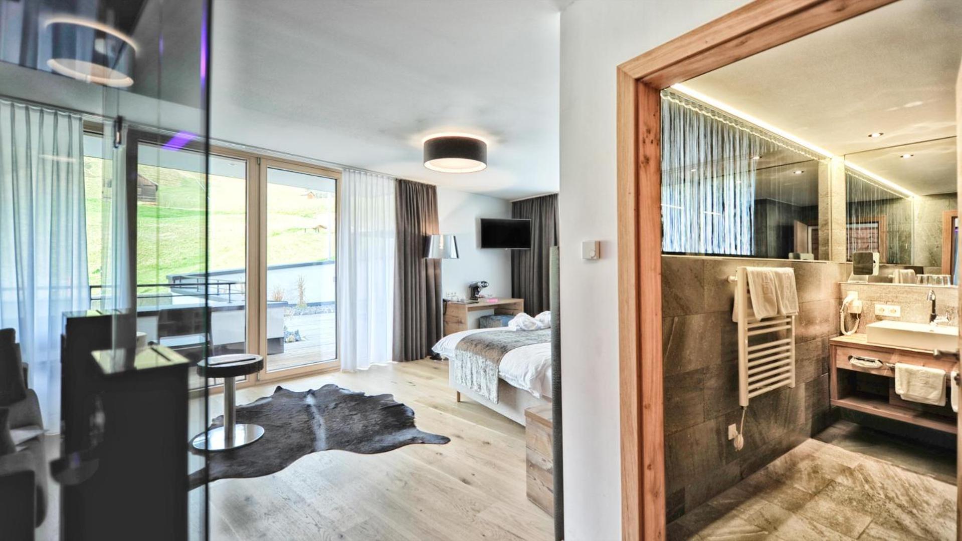 Alps Hotel